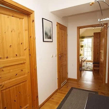 Viel Und Idyllische Umgebung - Honigtopf Maerchenwald * Sagard