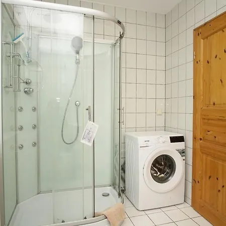 Viel Und Idyllische Umgebung - Honigtopf Maerchenwald * Sagard